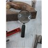 Image 13 : (2) General Electric Radios, (2) Locks with Keys, Rasp, 1" Micrometer, Screwdrivers