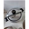 Image 7 : (4) Springform Pans, Pot, Mixer, Spatula, Black Tray