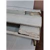 Image 11 : White Electric Baseboard Heater Untested