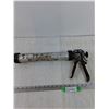 Image 1 : Caulking Gun