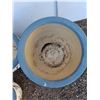 Image 9 : **(4) Ceramic Plant Pots No Shipping