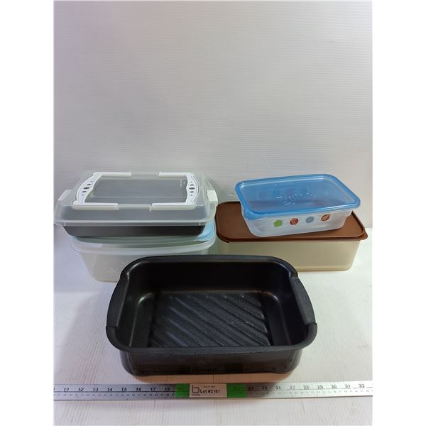 (4) Plastic Containers up to 13"x9.5"x5", Baking Dish