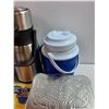 Image 5 : (2) Thermal Jugs, (2) Wicker Baskets, Tin Container, Misc