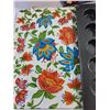 Image 3 : President's Choice Slate Serving Board, Cupcake Baking Pan, Plastic Tray