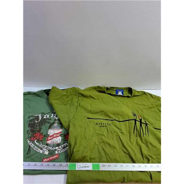 (2) Men's Tshirts