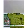 Image 1 : (2) Men's Tshirts