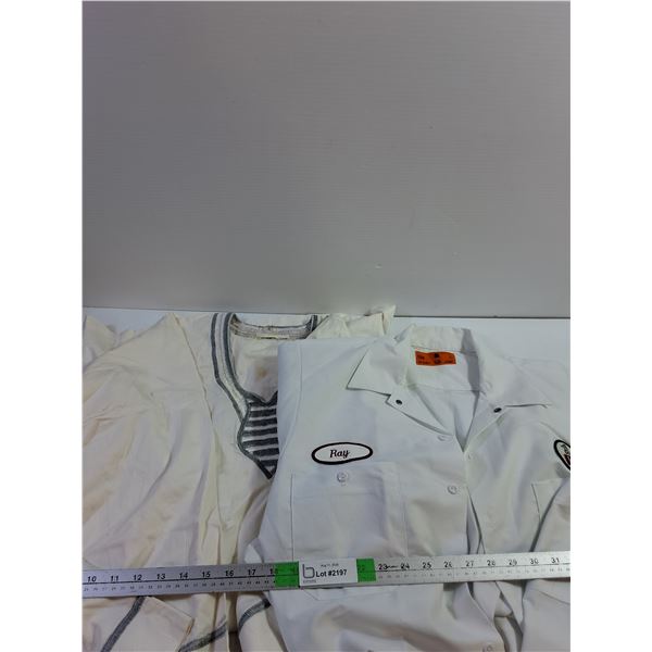 (2) Men's Shirts