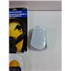 Image 4 : (2) Packs Contractor Bags, U Bar Lock and Cables