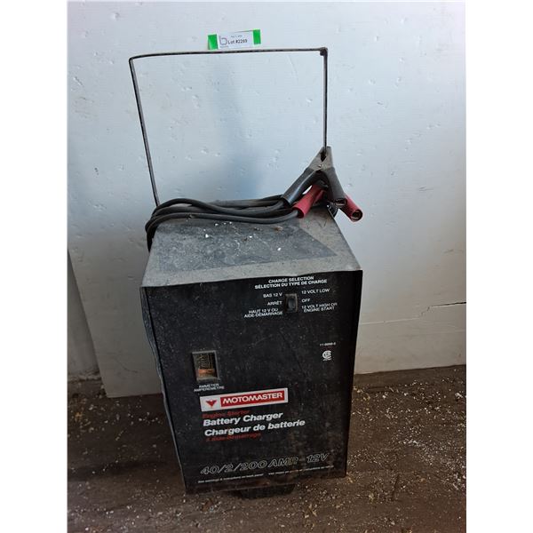 *** Motomaster "Engine Starter" Battery Charger Cart - Untested, As is - PU Only