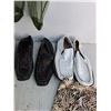 Image 3 : (3) Pairs Of Mens Shoes AllSize 9.5, Mosquito Jacket, Piece Of Fabric, Misc
