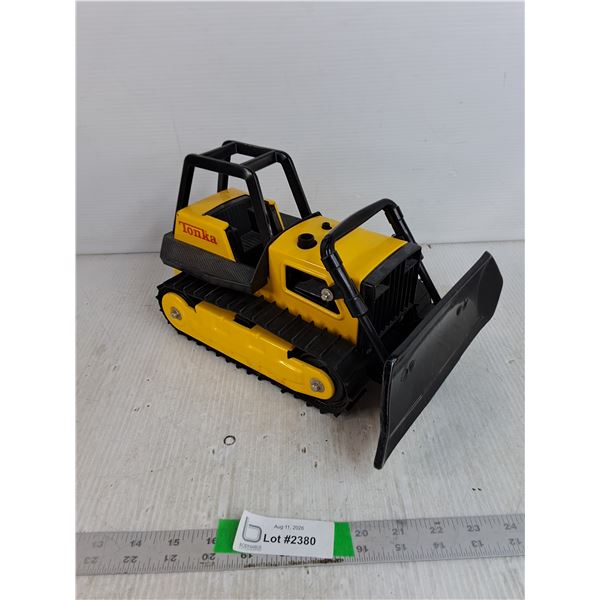 Tonka Bulldozer Model 12"x9"x6"