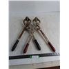 Image 1 : (2) Castration Tools