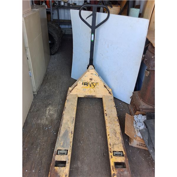 *** Pallet Jack - 5x2', 4' Handle - Pickup Only