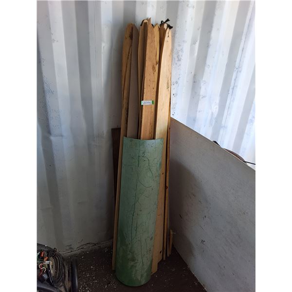 *** Assorted Wooden 6' Animal Hide Planks, Curved Plastic Board - PU Only