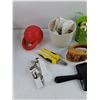 Image 2 : Pill Organizer, Body Massager, Combs, Metal Vase, Shell Lamp, Misc