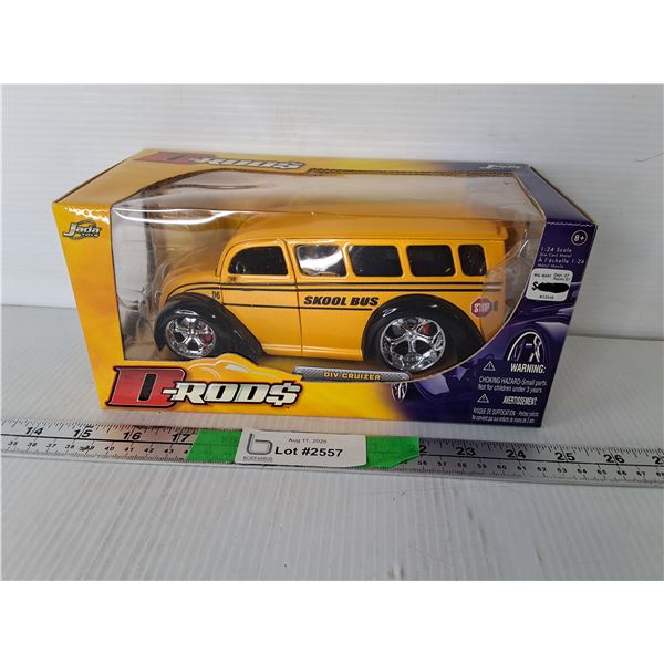 Model DIV Cruiser 1:24 Scale, NIB