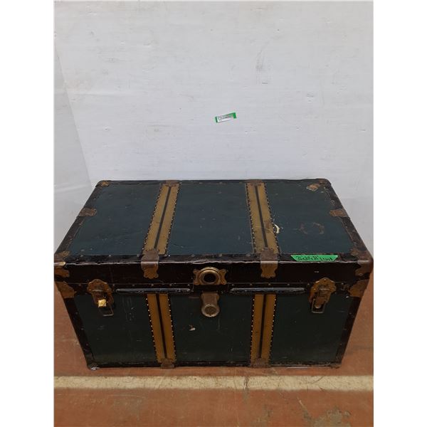 *Large Steamer Trunk No Shipping
