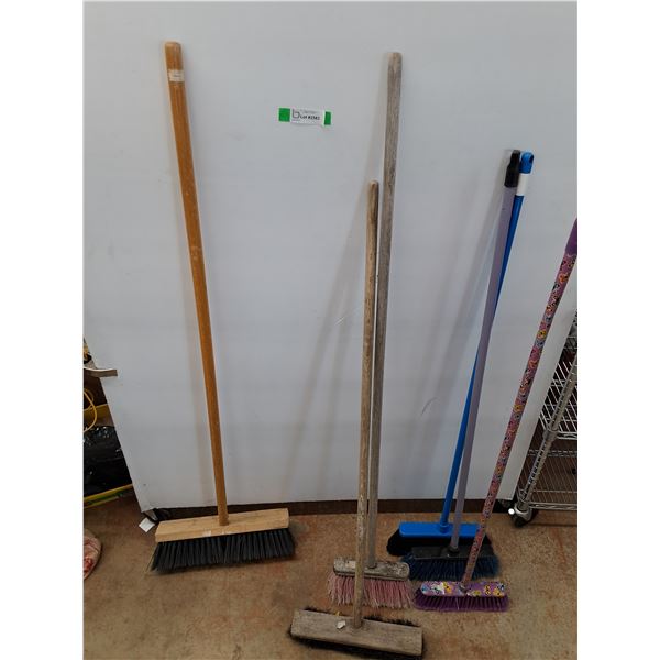 **(6) Brooms, Plastic and Wooden No Shipping