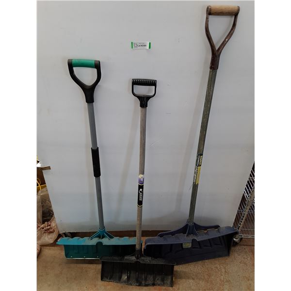 **(3) Snow Shovels No Shipping