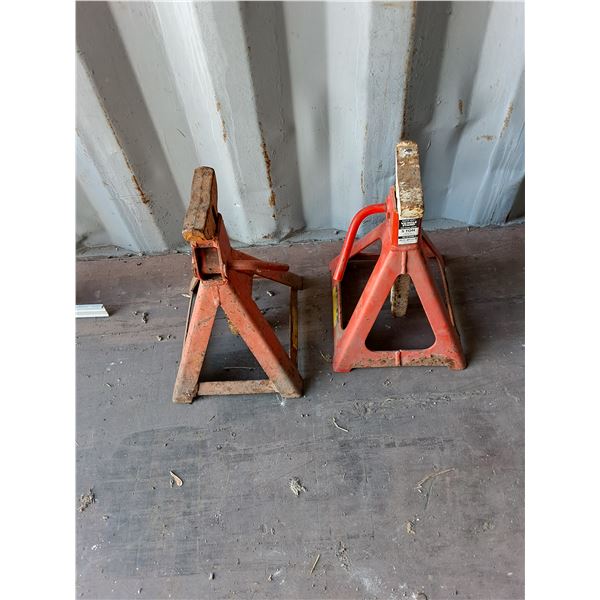 **(2) 5 Ton Jack Stands - PICKUP ONLY