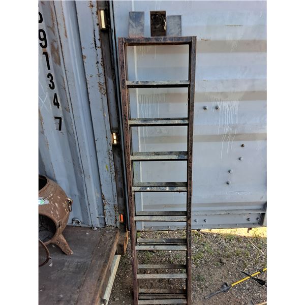 **Trifold Car Ramp 67" x 45", PICKUP ONLY