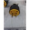 Image 4 : (8) Power Cord Plug Replacers