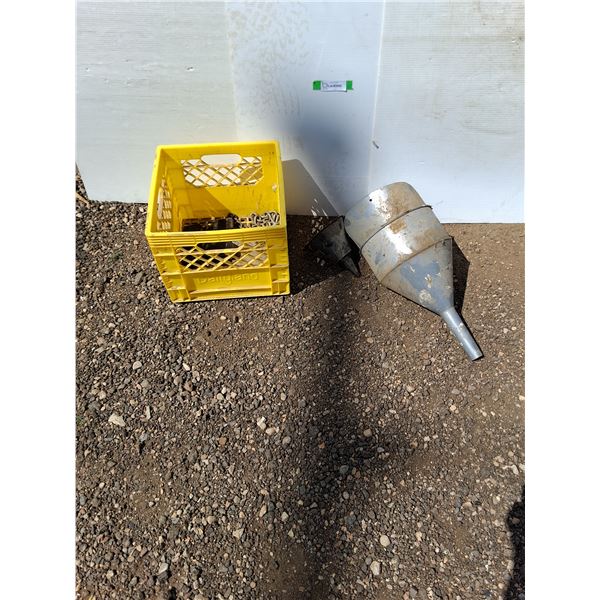 ** Milk Crate, Tunnels, Metal Parts & Chain