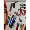 Image 7 : Black & Decker Drill Kit - Powers On - Knife, Scissors, Clamps, Esc