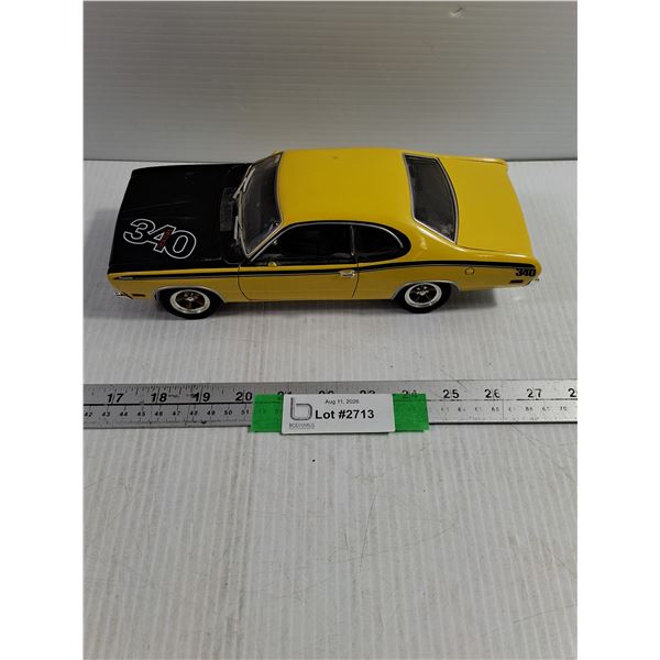 Johnny Lightning 1971 Plymouth Duster 340 1:18 Scale Car Model