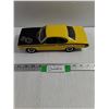 Image 1 : Johnny Lightning 1971 Plymouth Duster 340 1:18 Scale Car Model