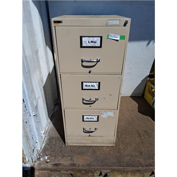 ***Metal Filing Cabinet 28" x 18" x 42"- Can't Ship
