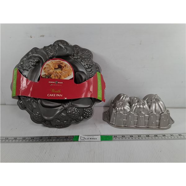 Nordic Ware Pumpkin Harvest Loaf Pan & Wreath Cake Pan
