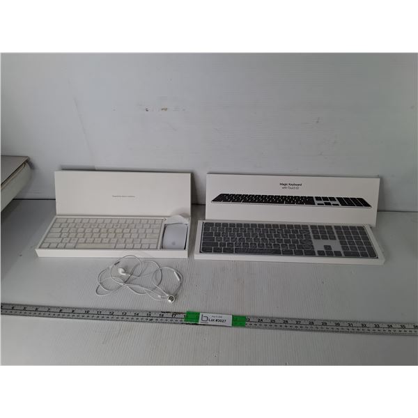 (2) Apple Keyboards