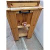 Image 4 : *Cooler & Wooden Stand- Can't Ship