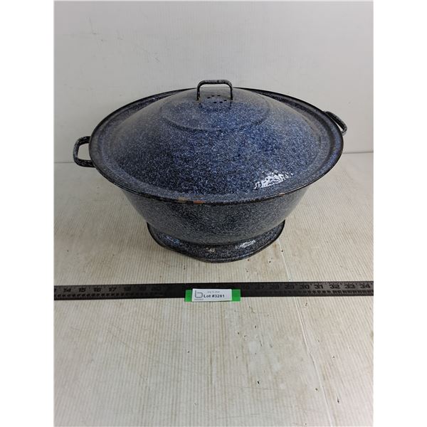 Enameled Bread Pan - 17.5" Diameter