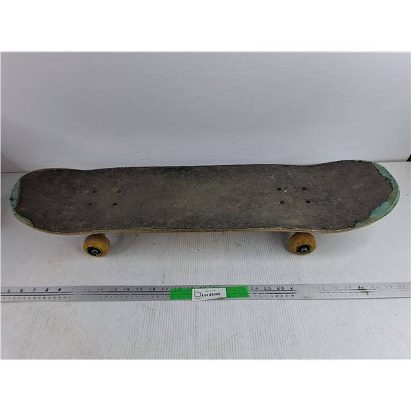 Skateboard - PICKUP ONLY