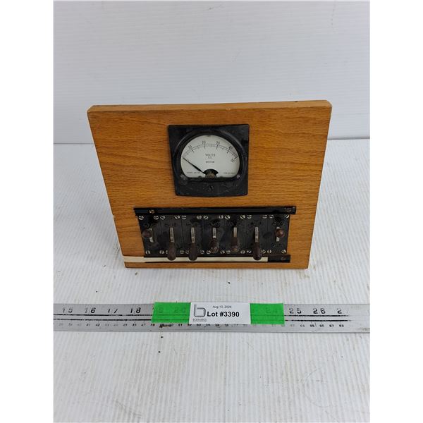 DC Volts Meter - As Is