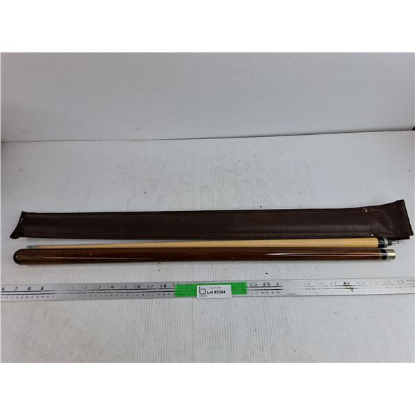 Pool Cue w/Leather Case