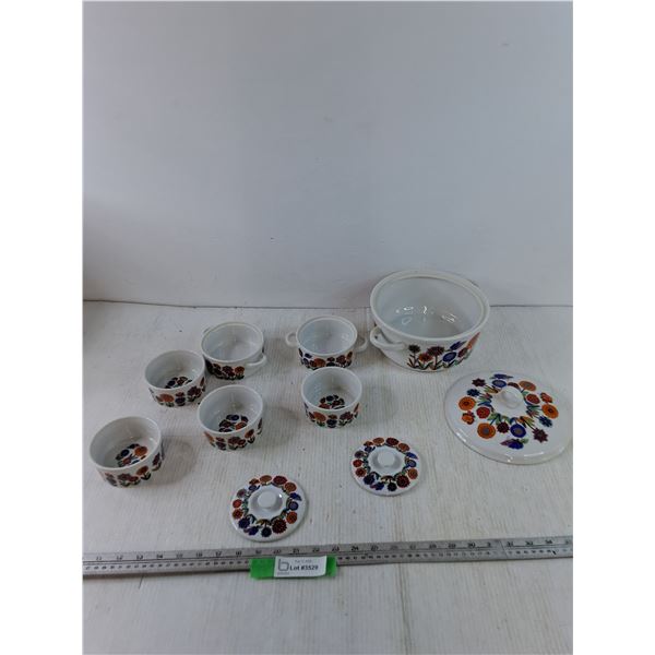 Ceramic Dishes, (4) Small Bowls, (2) Small Pots, (1) Large Pot