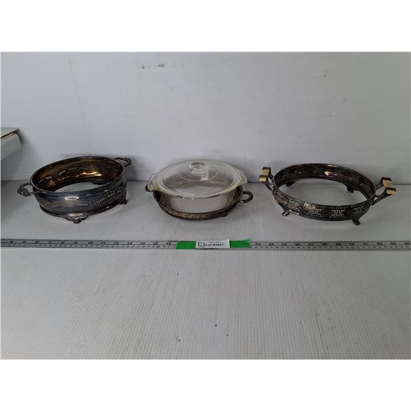 Anchor Hocking Casserole Dish & Holders