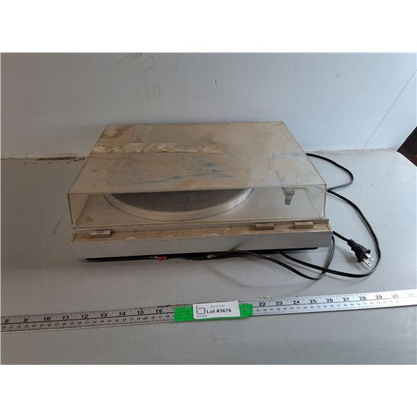 JVC Record Player- Powers On, Can't Ship