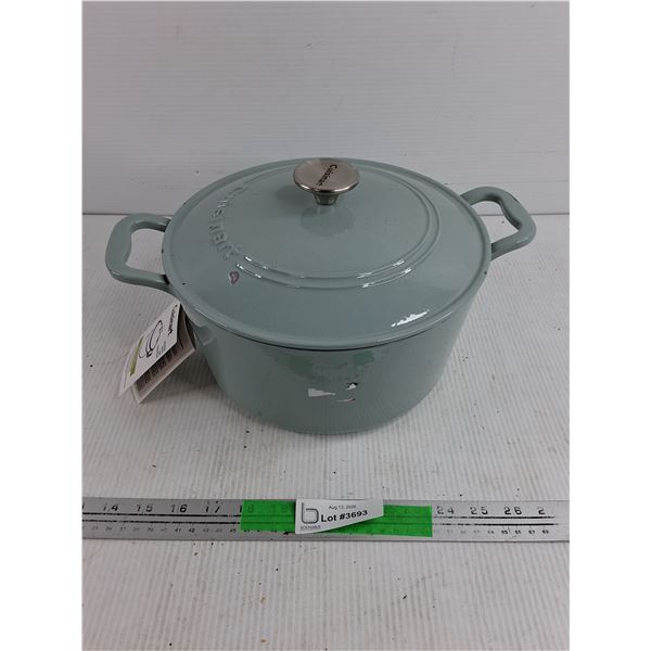 Cuisinart Enamel Cast Iron Stock Pot w/Lid - Has a Crack