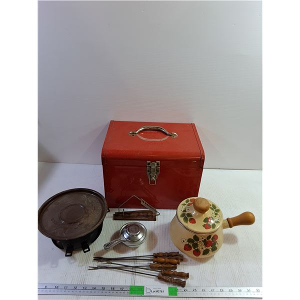 Toolbox, Fondue Set