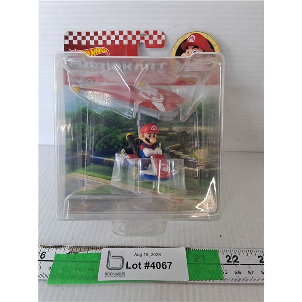 Hot Wheels Mario Kart Figurine- NIB