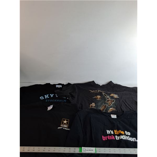 (4) Men's Tshirts