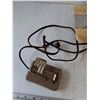 Image 7 : Singer  Sewing Machine Powers On