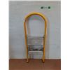 Image 1 : **Folding Step Ladder - PICKUP ONLY