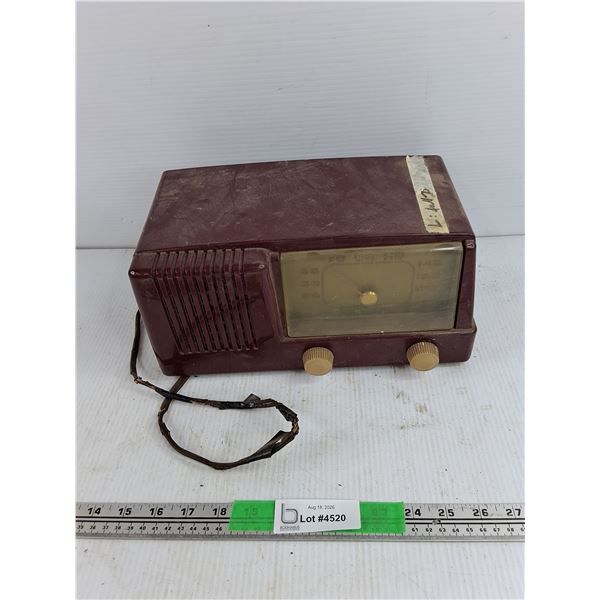 Vintage General Electric Radio - As Is