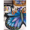 Image 3 : Magic Charger, Framed Mirror, Fusetrons, Butterfly Mat, Misc