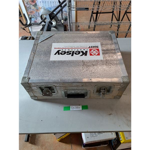 Padded Metal Case 21" x 16" x 8"